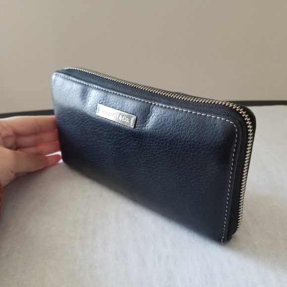 Tiffany & Co. Classic Black Wallet - Picture 2 of 12